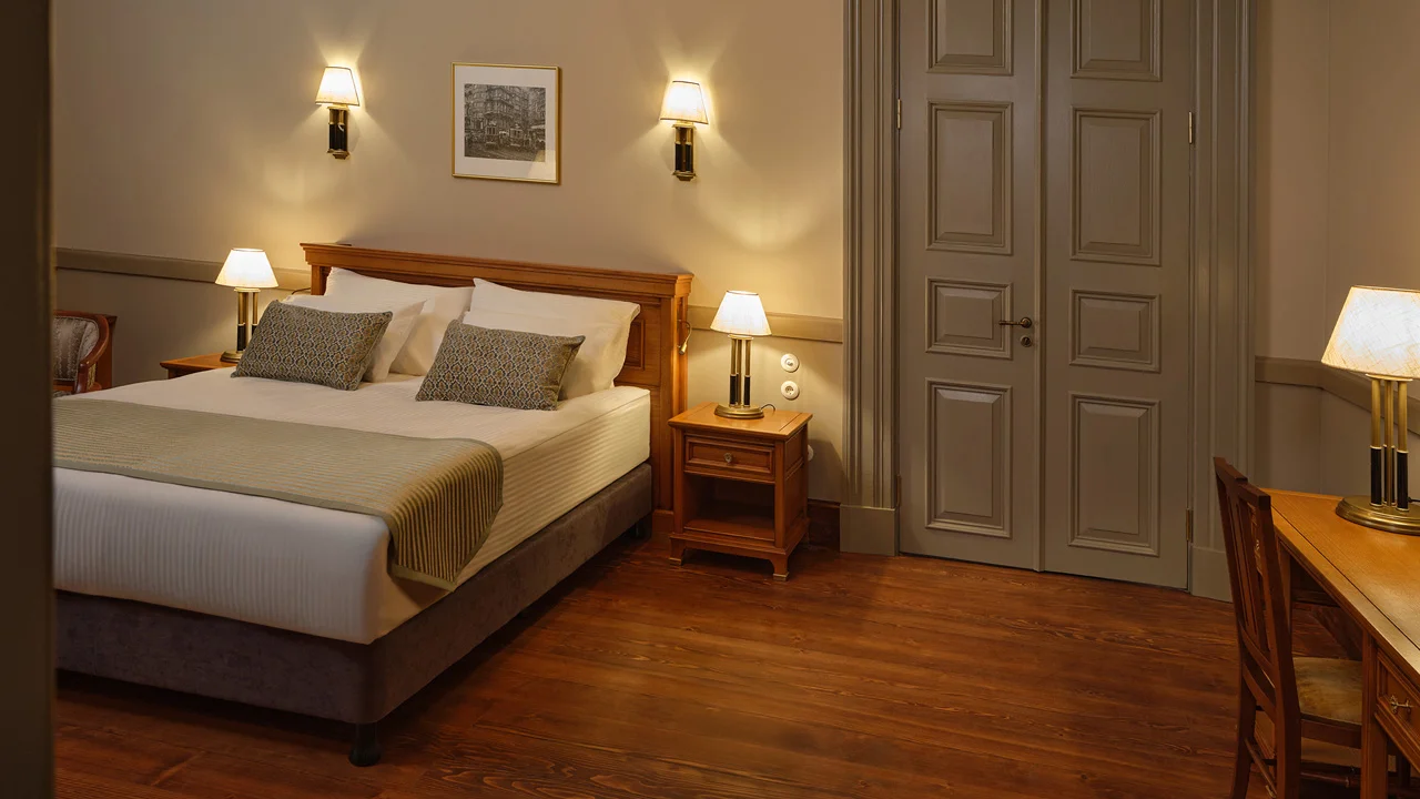 Lei Restaurant & Bar